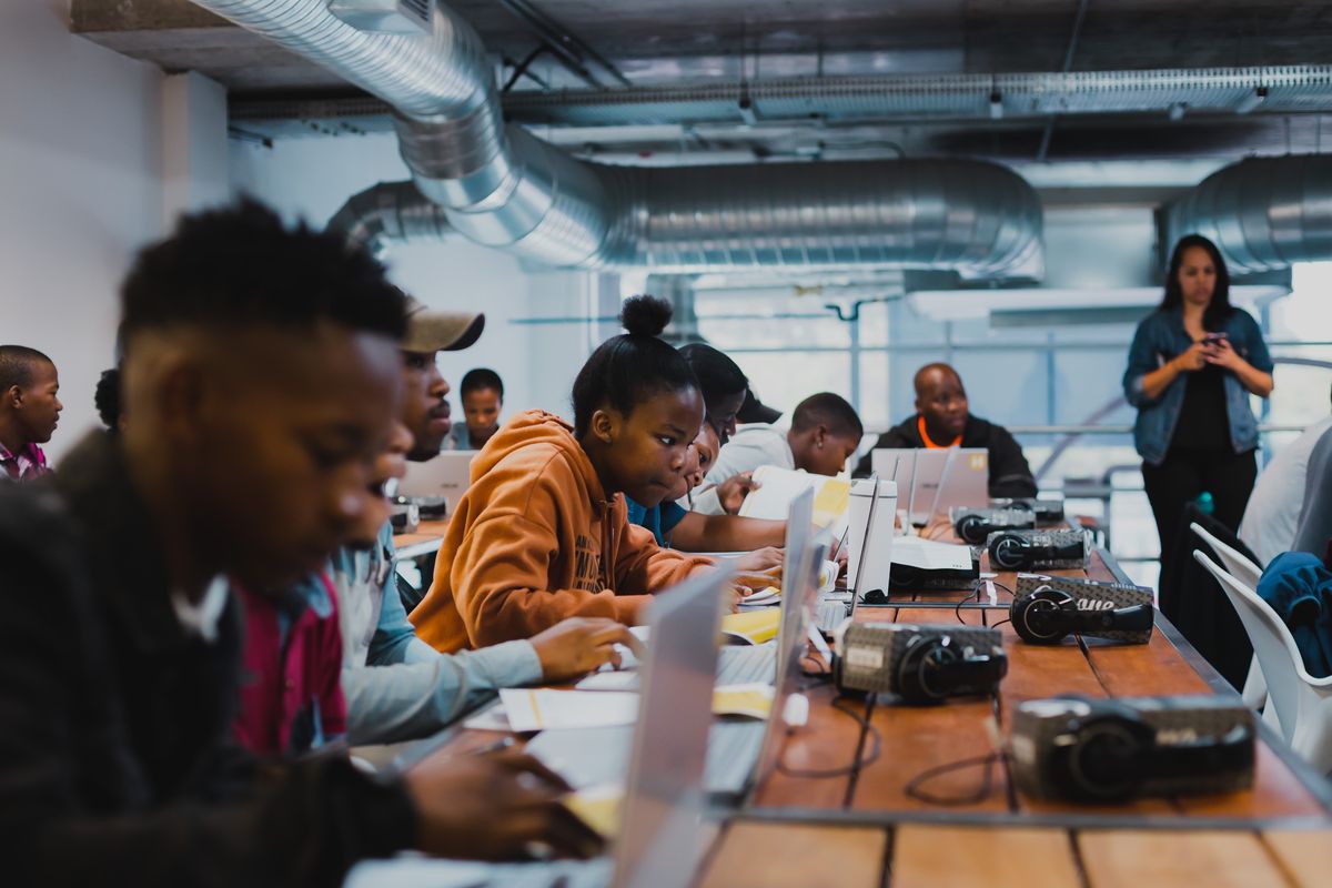 Background learning environment